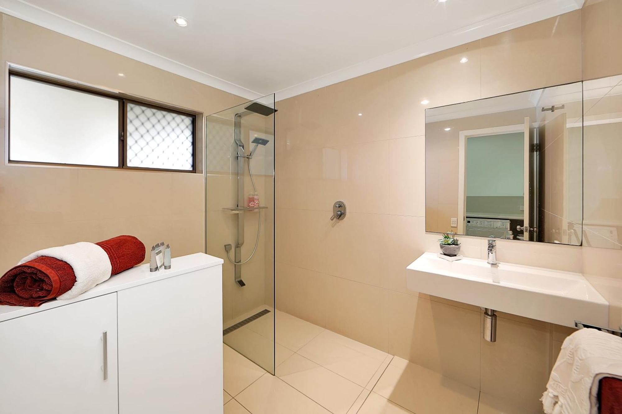 Nautilus Beachside Apartments Bargara Pokoj fotografie